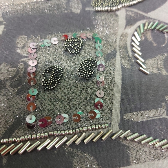 Garcia Jeans Top with Movie Camera Beaded & Sequin Decal 🚨 Sizing 🚨 - Picture 7 of 9